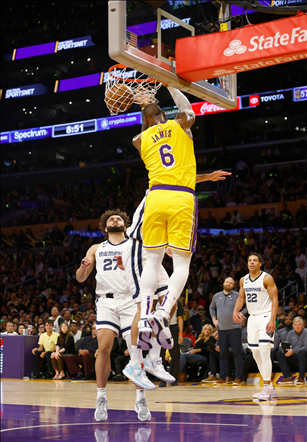 nba勇士vs湖人直播视频
