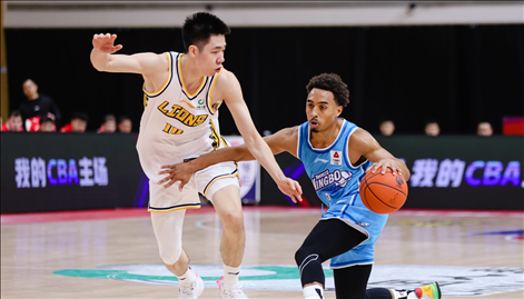 nba湖人对活塞视频雨燕直播