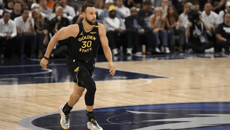 24/25赛季NBA勇士医学总监:库里受伤是恢复时间不足和过度疲劳的结果