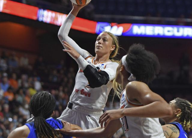 WNBA回放：2024年10月07日康涅狄格太阳VS明尼苏达山猫全场比赛视频回放