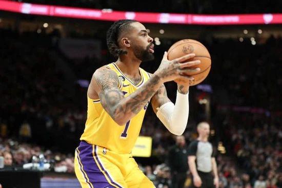 明日灰熊对决，戴维斯出战悬而未决，拉塞尔里夫斯有望上场