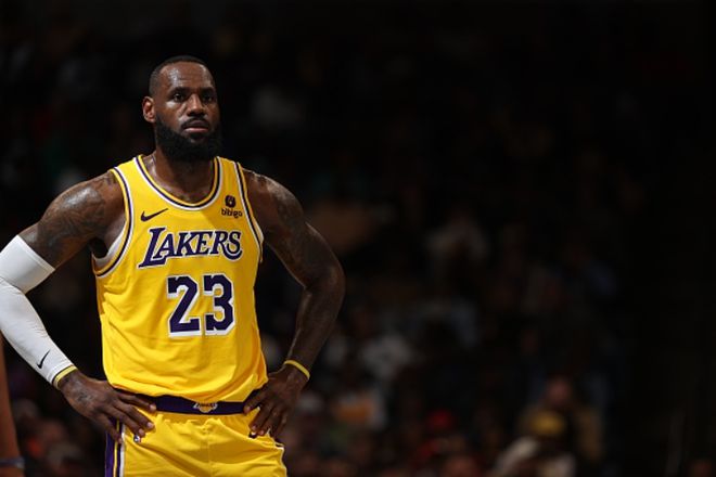 詹姆斯豪言三双依旧，热爱篮球打出高水准感觉超棒