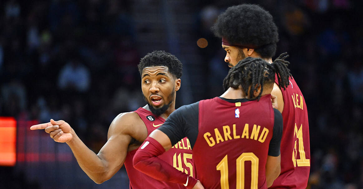 硬实力彰显！骑士场均净胜12.3分，稳居联盟榜首