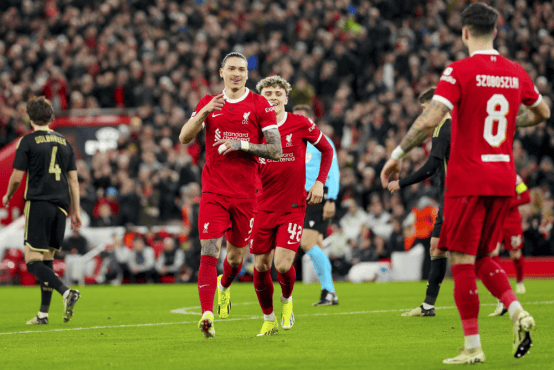 英超积分榜更新：利物浦5连胜遥遥领先，曼联平弱旅仅居12位