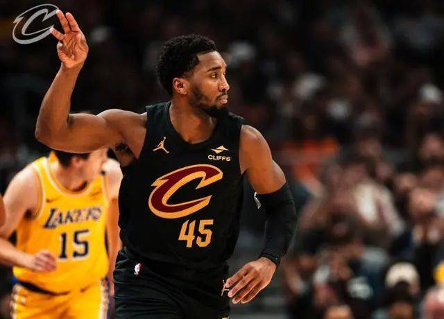 路威盛赞：米切尔加兰联手，NBA最佳双人组诞生